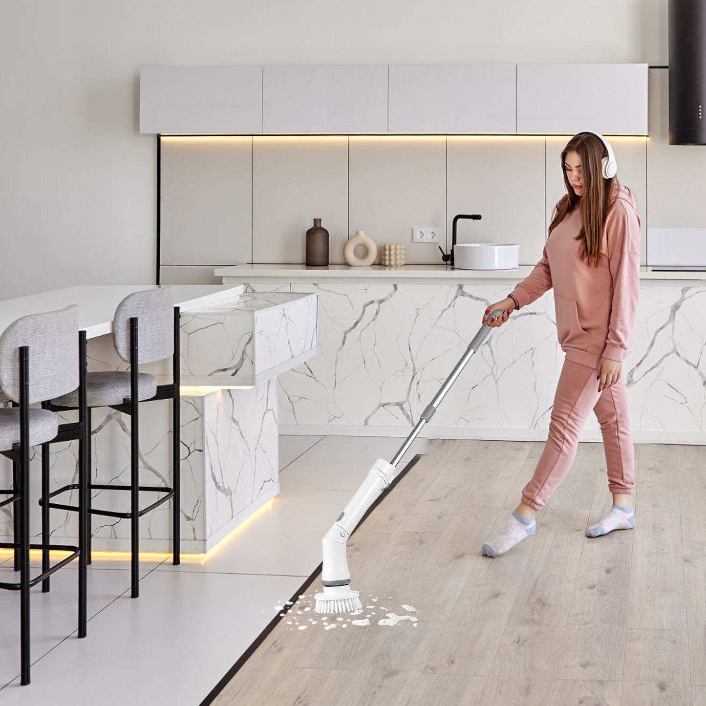 Cordless Spin Scrubber with Extendable Handle - 6 Brush Heads